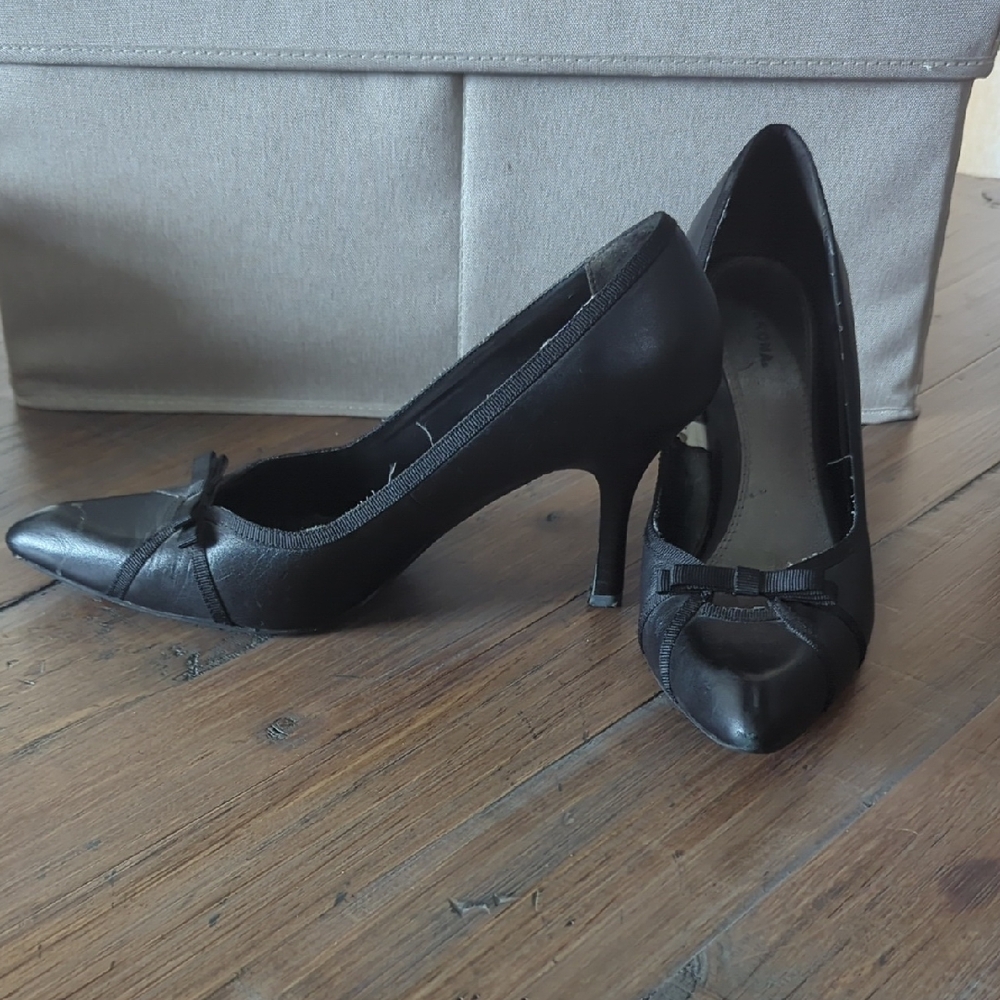 Merona Black Women's Heels with Bow Accent